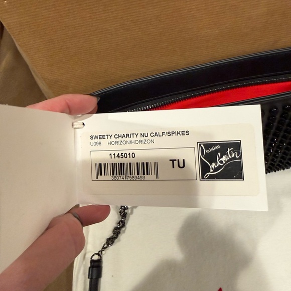 🔥24HR SALE🔥 NWT Christian Louboutin Black Spiked Leather Bag - Picture 10 of 10